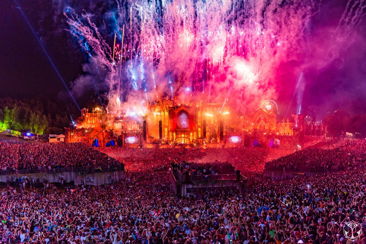 See you Tomorrow for another day of Madness. #Tomorrowland