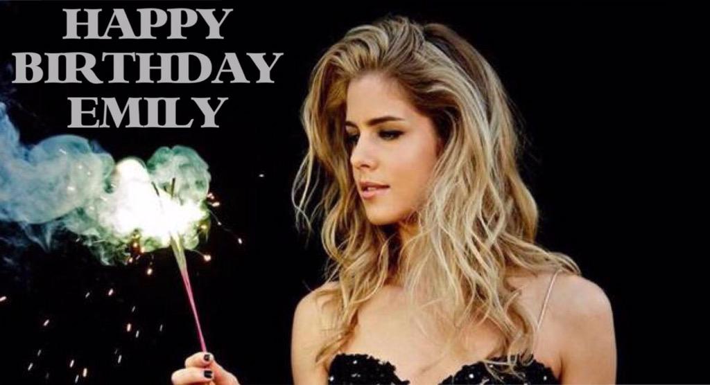 Happy Birthday to the lovely Emily Bett Rickards!!!      