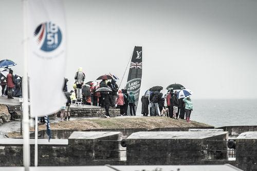 TravelMole's tweet image. Practice action at @acwspmth today #racetobermuda @gotobermuda #bringthecuphome @LandRoverBAR
