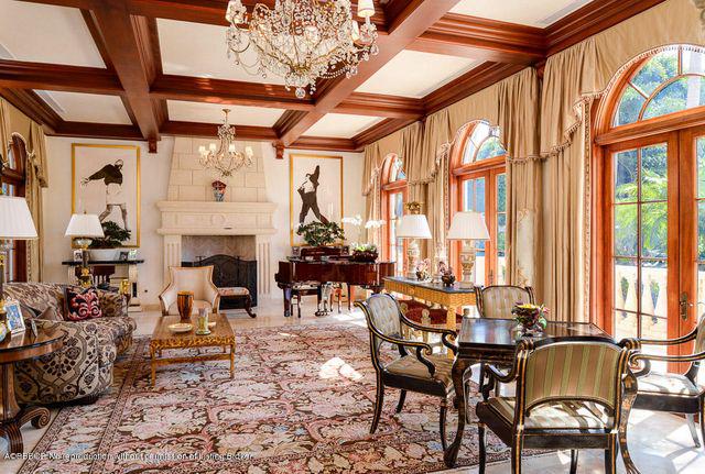 247 Jungle Rd Palm Beach, FL 33480 $11,900,000 ow.ly/PNFGC   Please Retweet