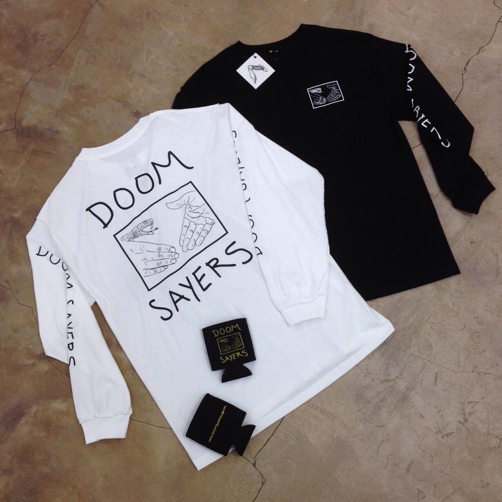 Navajatv's tweet image. @doomsayersclub Snake Shake long sleeve disponibles en #CasaNavaja #SnakeShake #DoomSayers