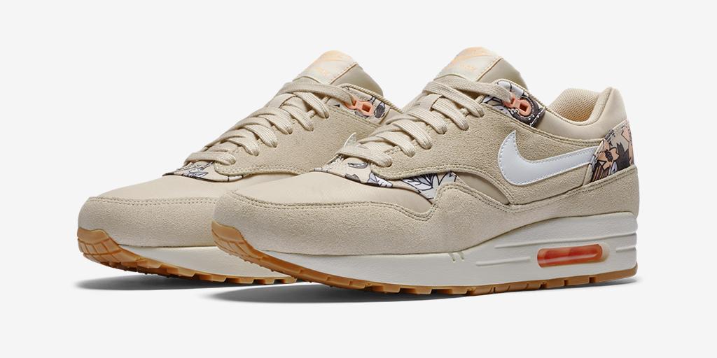 nikestore's tweet image. Classic style. Tropical twist. Shop floral prints from @nikesportswear here swoo.sh/1OCLy9h