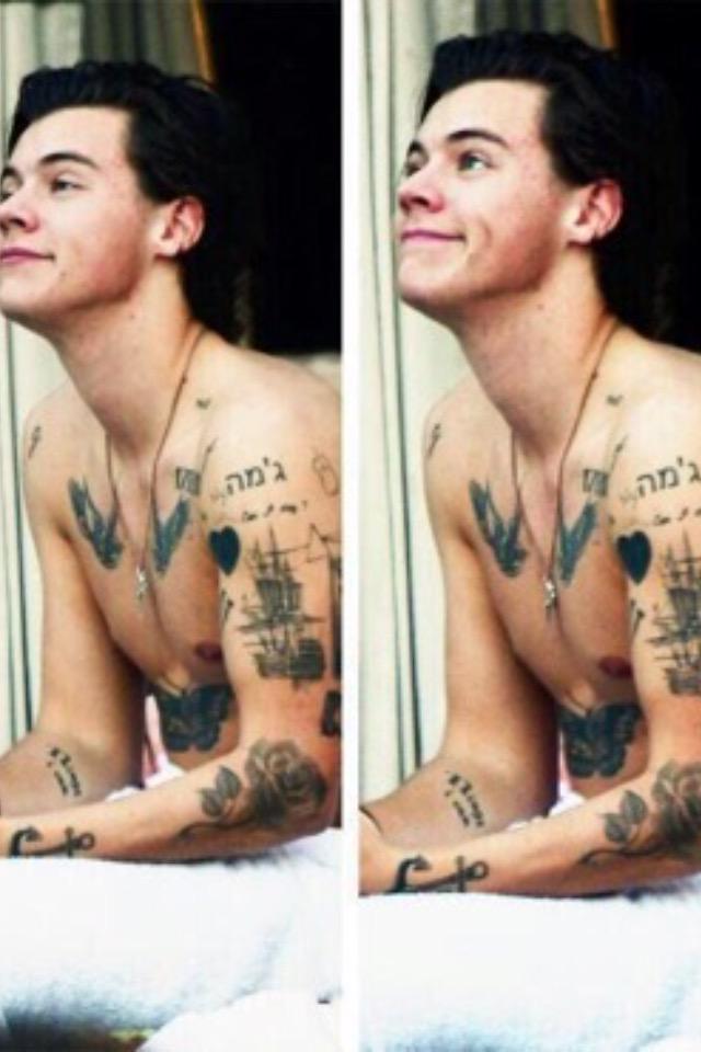 Shirtless 🙊🌸🍃