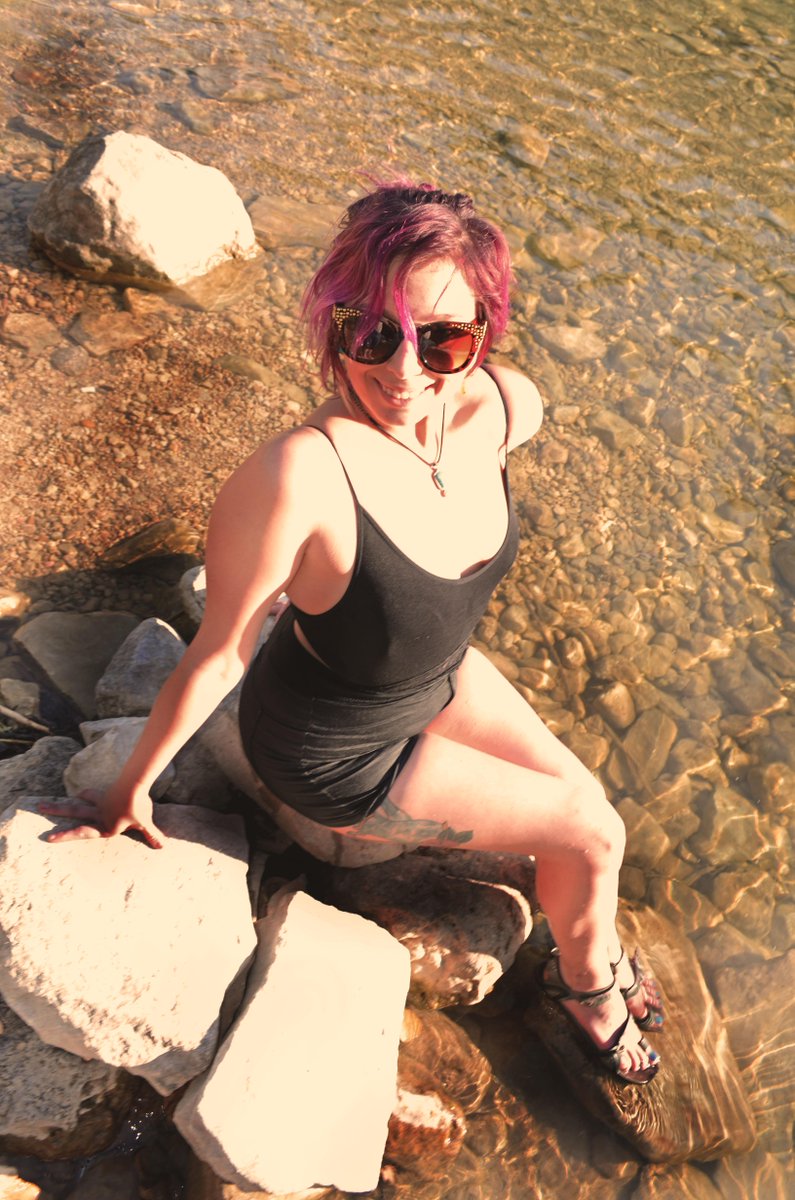 sweet_leaf91's tweet photo. http://t.co/fIDjbOW4OI @TeamCamgirls @TeamCam_Girls @rtandpromo @ChaturbateShare @TitsBumsAndFeet #subgirl #camgirl http://t.co/dFCWH2gJsO