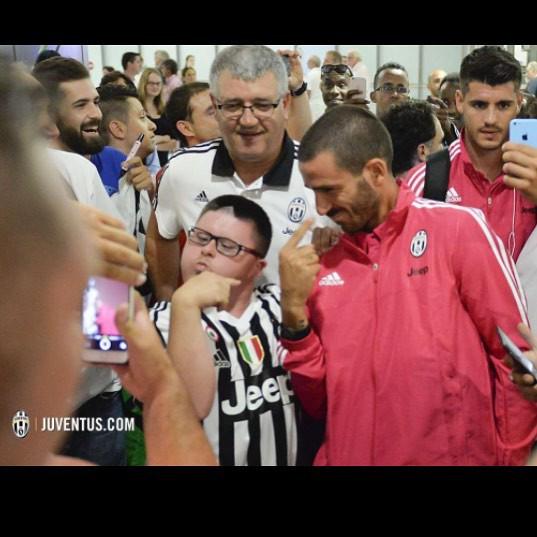 Sciacquatevi la bocca!!! Grandissimo!!! 🔝
#tifoso #svizzera #esultanza <a href="/juventus/">JuventusMD</a>