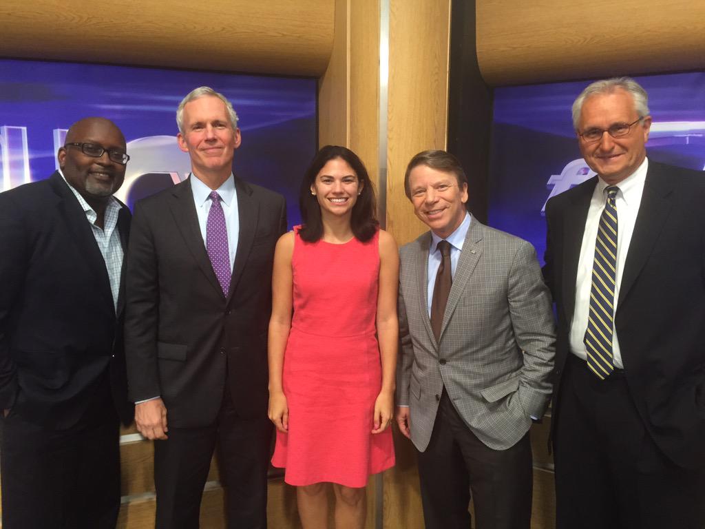 Tune in tonight at 8:30 pm for #FloridaThisWeek <a href="/adamgoodman3/">Adam Goodman</a> <a href="/Deggans/">Switching Codes with Eric Deggans</a> <a href="/RobLorei/">Rob Lorei</a> <a href="/wedupbs/">WEDU PBS</a>