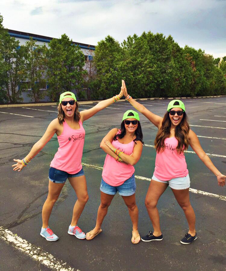 sunnyshine_13's tweet image. @GilletteStadium WE ARE HERE &amp;amp; WE ARE FREAKING OUT!! 💖 TIME TO GET OUR SWIFT ON! #1989TourFoxborough #BFF #SwiftUp