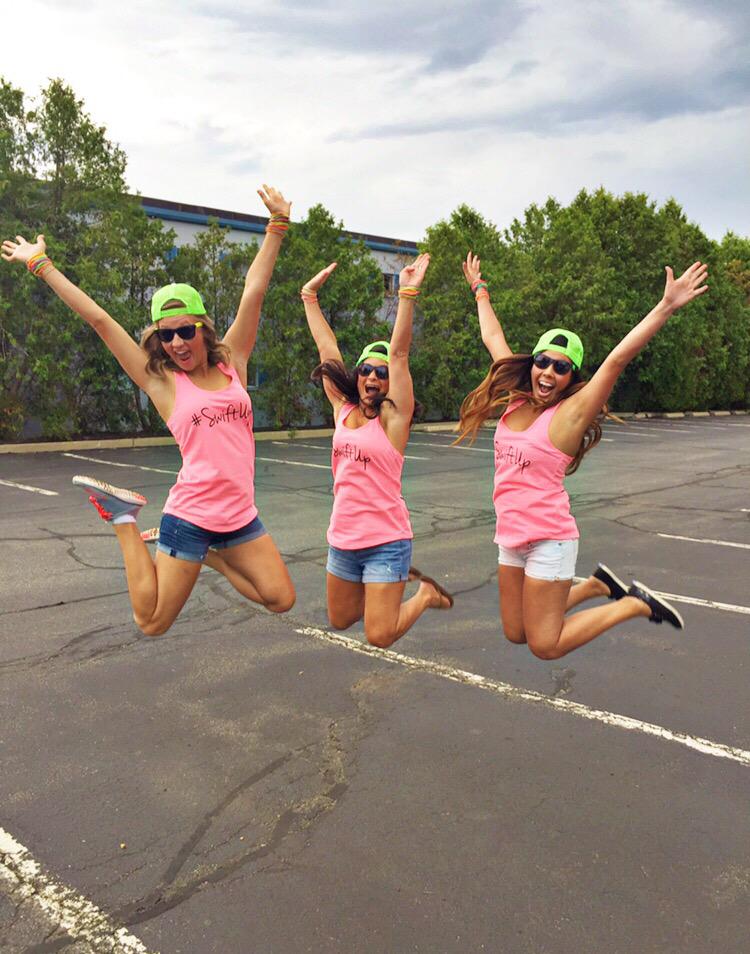 sunnyshine_13's tweet image. @GilletteStadium WE ARE HERE &amp;amp; WE ARE FREAKING OUT!! 💖 TIME TO GET OUR SWIFT ON! #1989TourFoxborough #BFF #SwiftUp