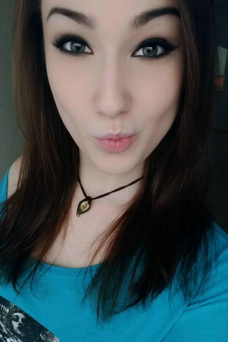 Watch ≫ BirdyLovesIt ≪'s leaked NSFW photo on TwXstars