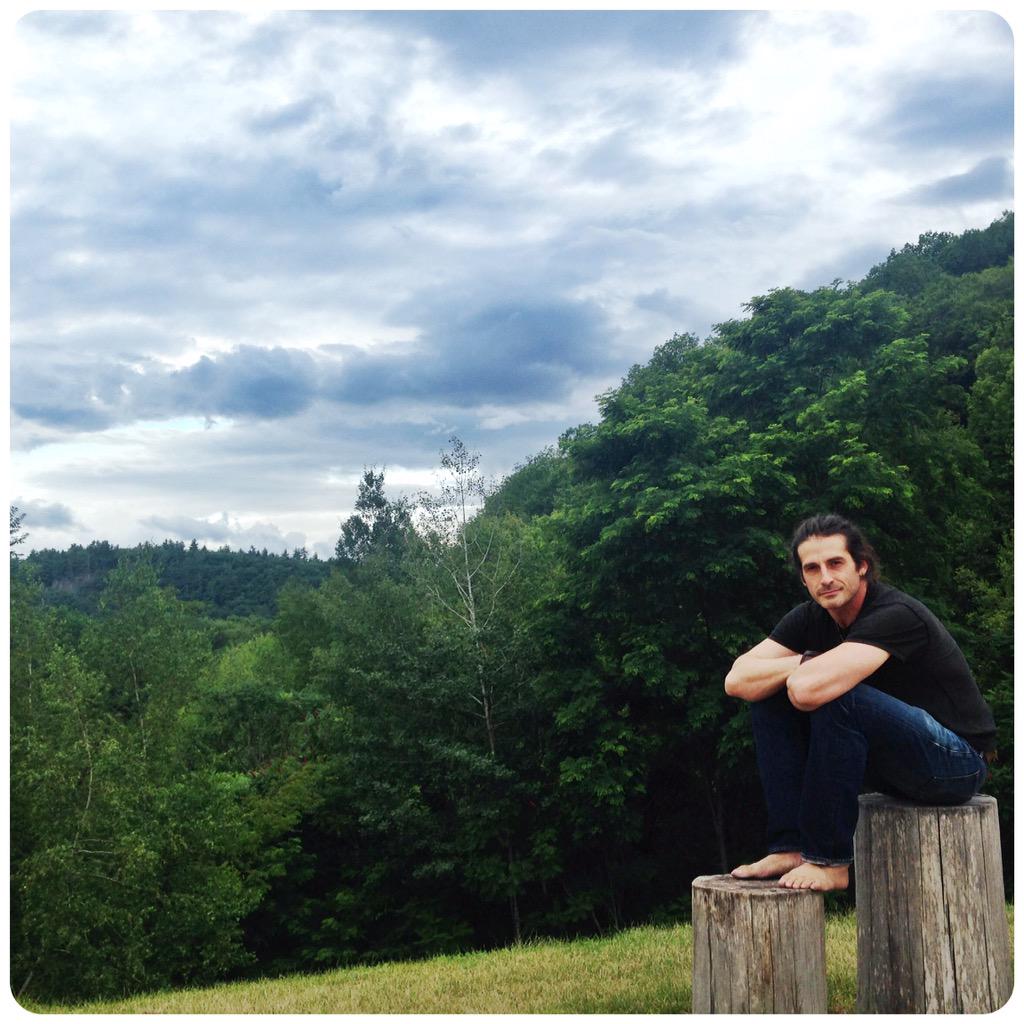 adamezra's tweet image. rumor has it our show at @believeinbooks in #intervale NH is almost sold out!!!