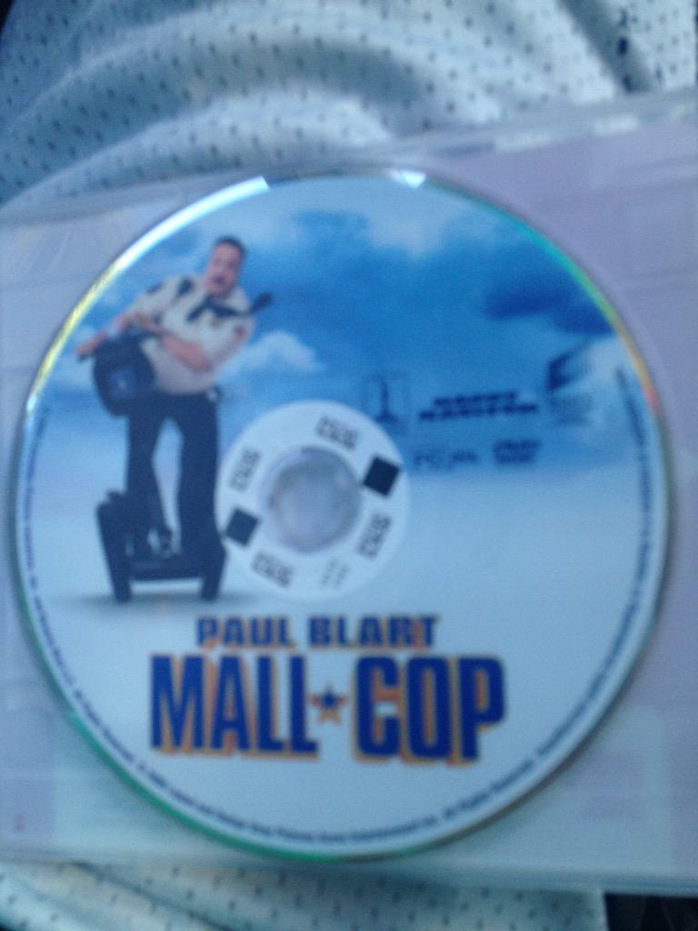 AndyCramer10's tweet photo. Thanks @redbox I tried to rent taken 3 and got this http://t.co/opb8B5BBzZ