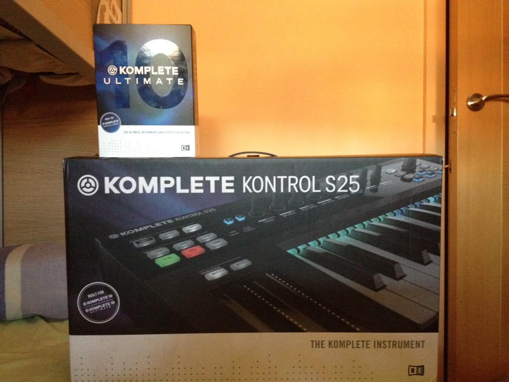 CharlieSlender's tweet image. Maravillas de la ingeniería de sonido en el estudio. #LoudJunkies #CharlieSlender #BatzBeat