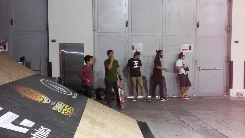 FstyleFlickers's tweet photo. #skateboarding #ready4heat5 @ShadoWHailZzZ @Faruk_RST @MrMonkeyBubblez @RaizaOfficial @chereekeepiN100 #1stcomp http://t.co/JDY1XkoYAz
