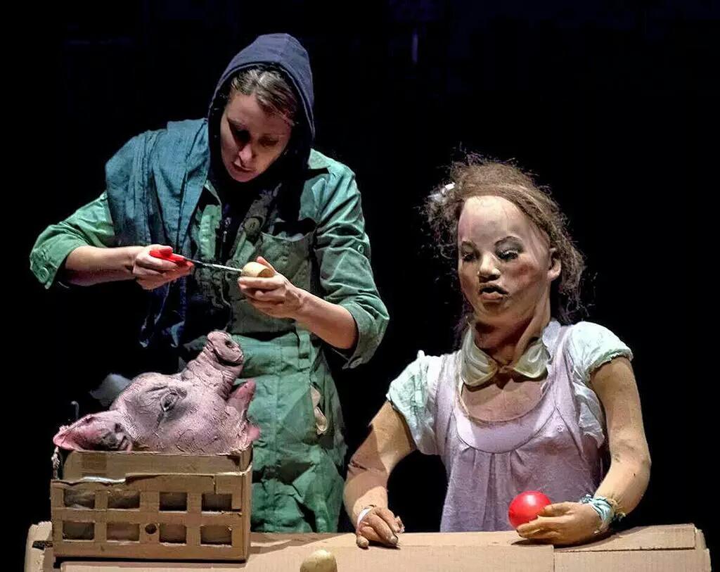 elisadallarche's tweet photo. #LeAmanti del #Nobel #Jelinek @FFJelinek
ironia e genialità
artigianato della crudeltà
#TeatrinoGiullare @Mittelfest http://t.co/W3mI8DeMKz