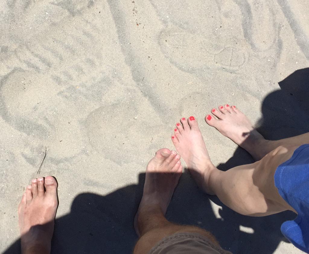 milesfromwaco's tweet photo. Enjoying beautiful Coronado beach with Kristi! http://t.co/nddeT2OgIs