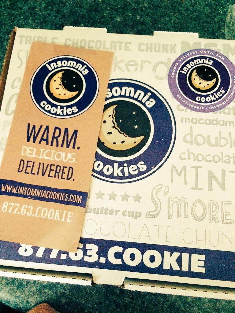 stephvd3's tweet photo. @queenwl1823 knows just how to put a smile on my face. #sheknowsme #cookiesisters #loveher http://t.co/21Nhy3ojf2