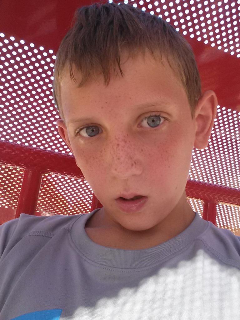 ekisner21's tweet image. SO FUCKING HOT 😥😥😥