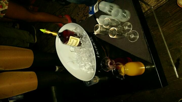 DameDash1914's tweet image. Ayyyyy Hennessy 

 #barseeeem #BeSocial #KappaBeta #TURNUP