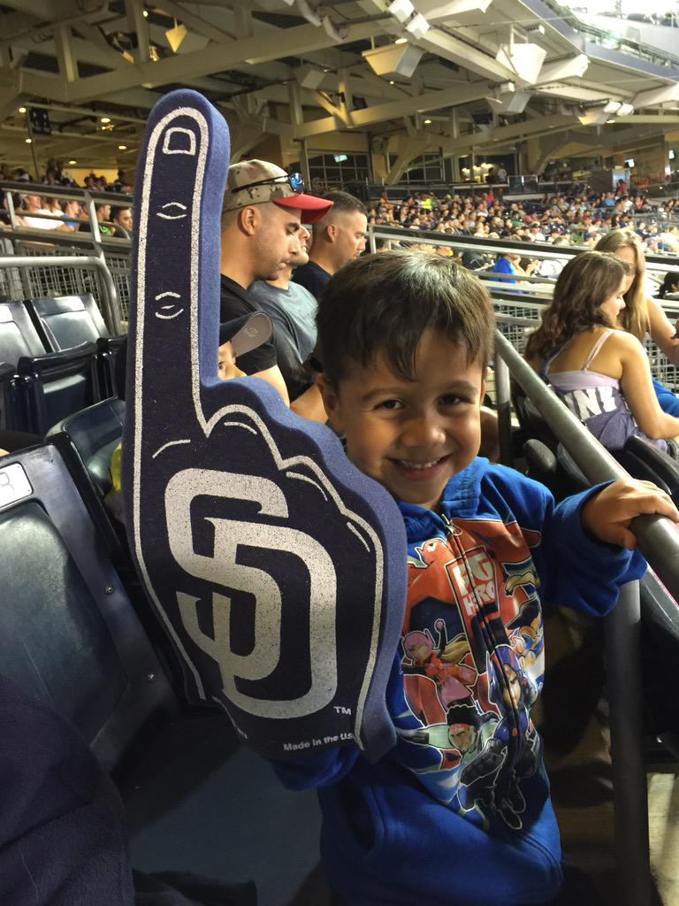 littlesnacks3's tweet photo. #SDinHD http://t.co/gkGoUfl63H