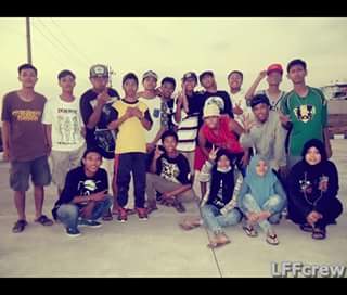 vikadian7's tweet photo. Ini kita ;;)
LFFCrew ({}) http://t.co/nxFgJlK24H