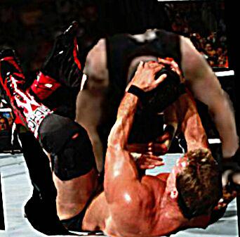 _RPGWWE's tweet photo. Jericho ataca kevin owens😱 http://t.co/so5W7AQPK7