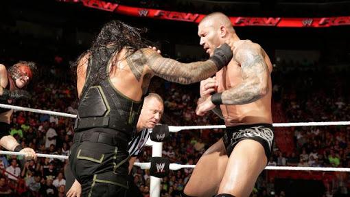 _RPGWWE's tweet photo. Muita treta entre os combatentes pelo WHC no ppv NWO http://t.co/75fRyW2Nll