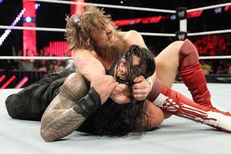 _RPGWWE's tweet photo. Muita treta entre os combatentes pelo WHC no ppv NWO http://t.co/75fRyW2Nll