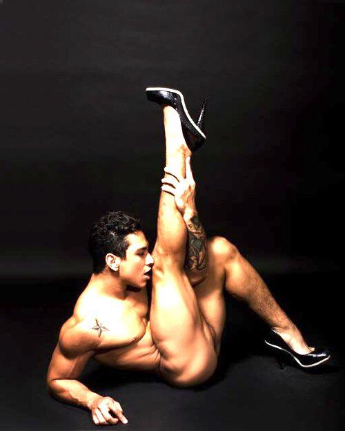 MenHeels's tweet photo. Check out these guys rocking their heels, and rocking some serious leg work!!! #guysinheels #changefashion #highheels http://t.co/e9jmjJrVZm