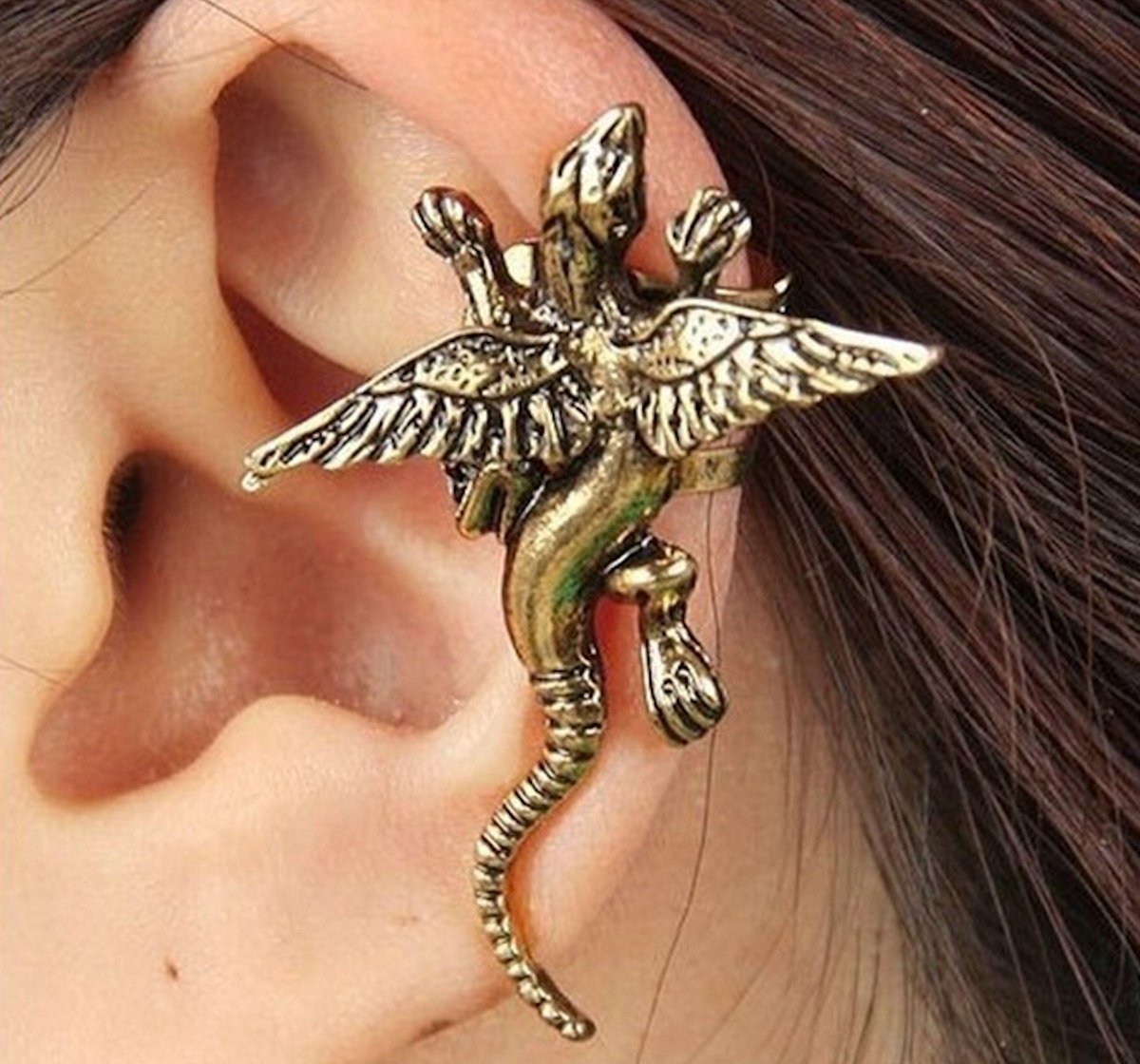 ruby_redsky's tweet photo. WOW #flying #dragon ear cuffs #nopiercing https://t.co/VkRXi4wYsv https://t.co/Qkz86qZzkZ