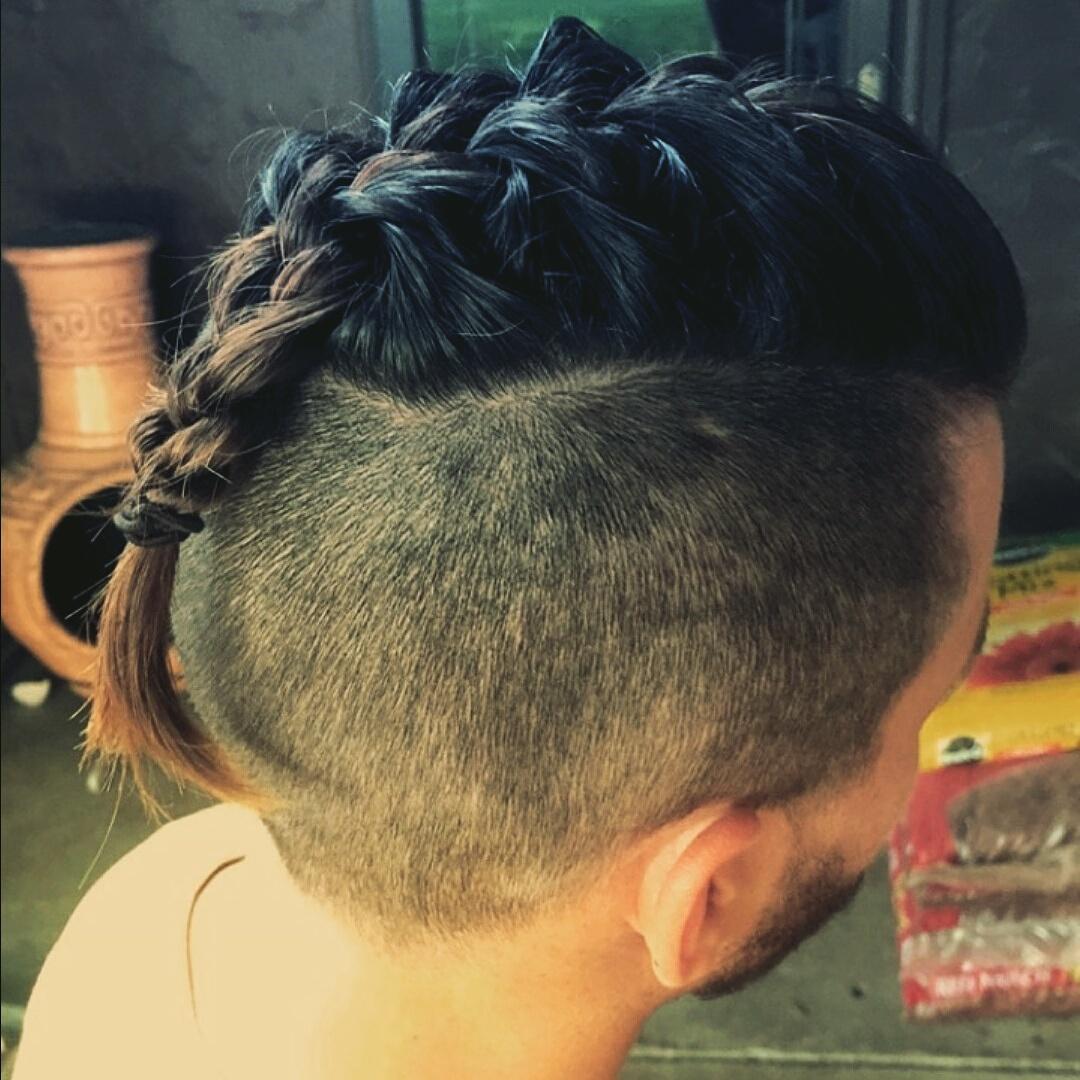GodisGeat_ok's tweet photo. Finally did it. #Viking #VikingBraid http://t.co/kf2ouTWAhS
