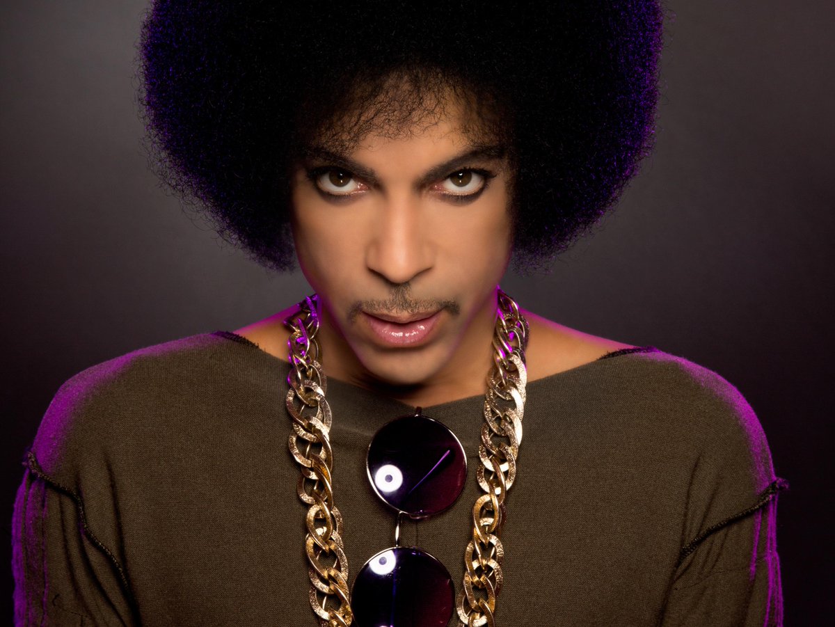 2DopeBoyz's tweet photo. Prince will release his 38th studio album later this year. THIRTY-EIGHT! http://t.co/ZzzD1KXHMs http://t.co/BZ0pxSq1Bz