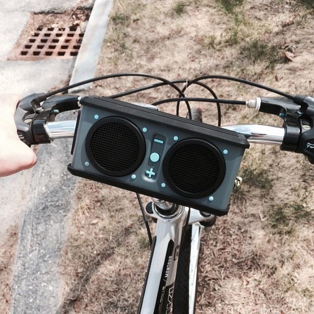 skullcandy's tweet photo. The loudest bike in town. #STAYLOUD #Repost @N82Sk8 http://t.co/3F4zgrKH9q