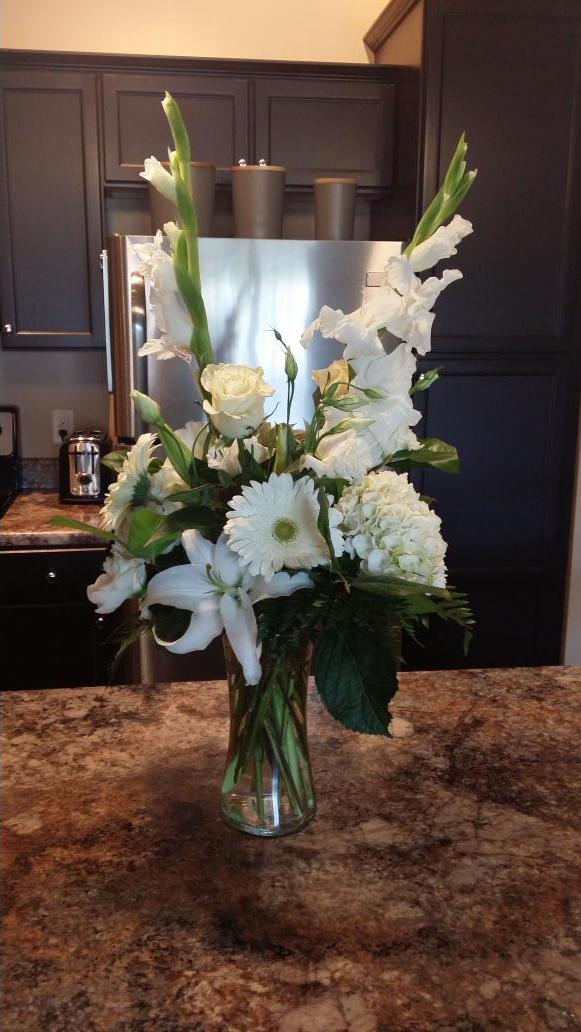 jstimbert's tweet photo. Beyond touched. Thanks for the beautiful flowers and warm wkshes @j8o8e8!!! Started our wedding weekend off right http://t.co/p6TADEchKa