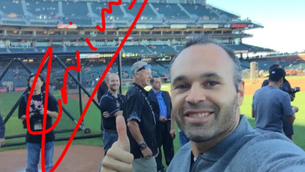 SFGsnaps's tweet photo. FC Barcelona at #ATTPark β½οΈ #SFGiants #SFGsnaps #SFGSocial http://t.co/huDtPL1GIK