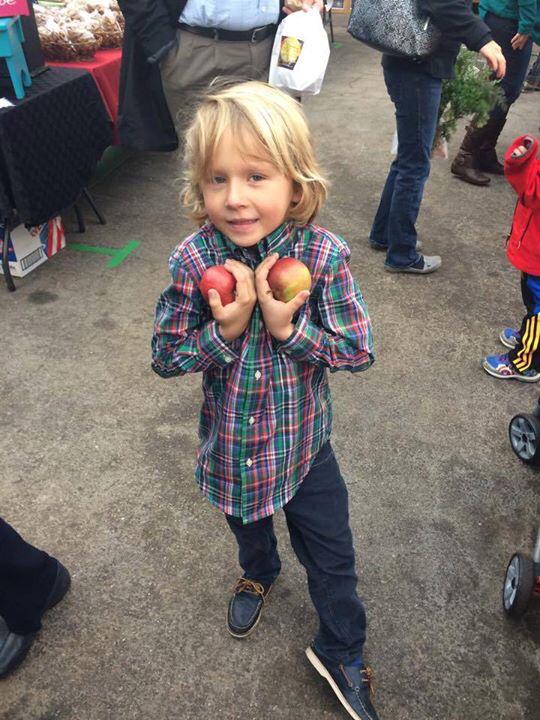 Say what?!  Fresh apples from #brightonwood orchards at the market this Sunday!!!  Delish!!!