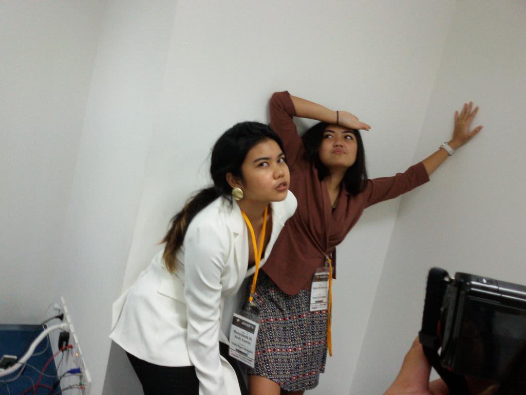 JMUNpress's tweet photo. [CBC] The photoshoot ensues. This time they're aiming for a calender. #JMUNPress #BigProject http://t.co/34yphoDM0z