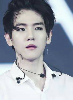 FashionistaWILD's tweet photo. 변 백 현 아 !!~ 😱🙈 #엑소백현😍 http://t.co/c82WQbnzON