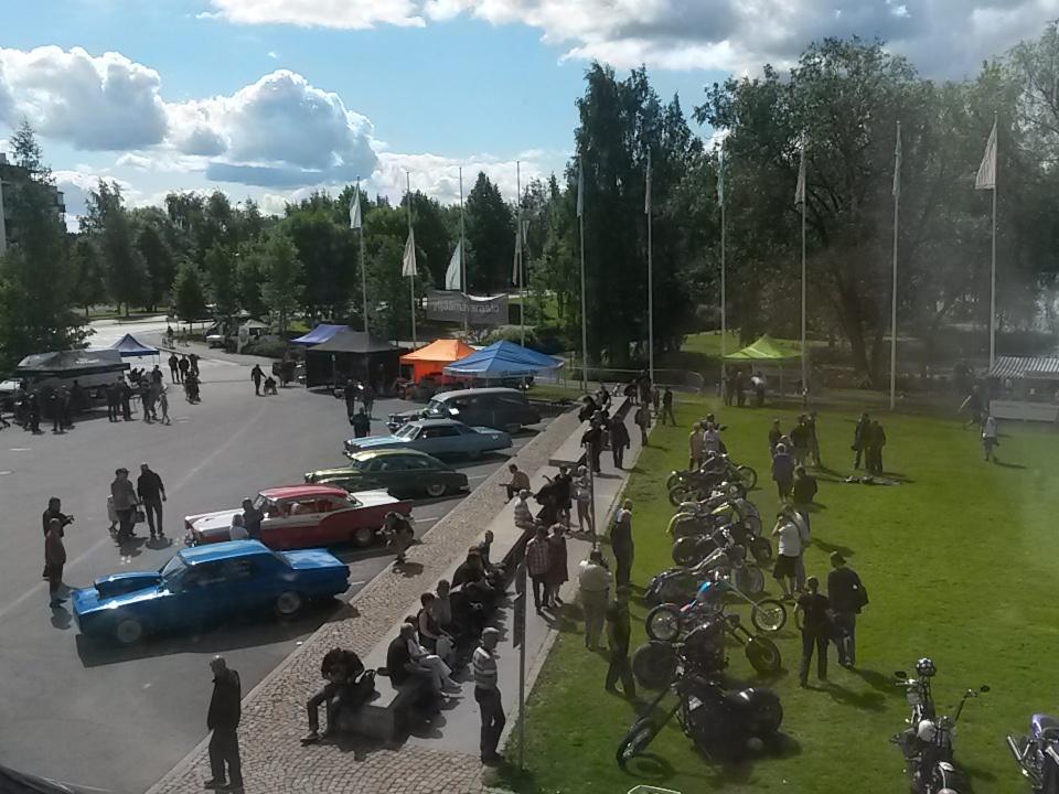 AnneMariaNiskan's tweet photo. Katsottavaa riittää!!! http://t.co/6zUepIohUf