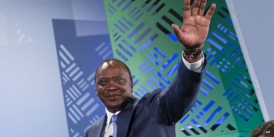 BBCAfrica's tweet photo. "Kenya is a hotbed of vibrant culture" and other quotable quotes from Kenyatta #BBCAfricaLive http://t.co/jBriZ9WH17 http://t.co/f596qaX1Q7