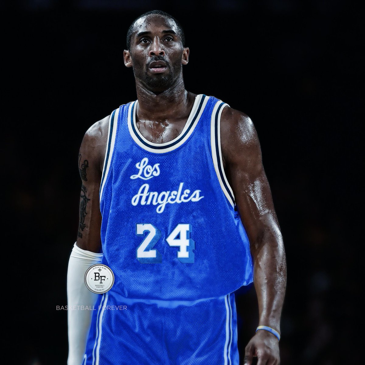 kobe bryant lakers jersey blue