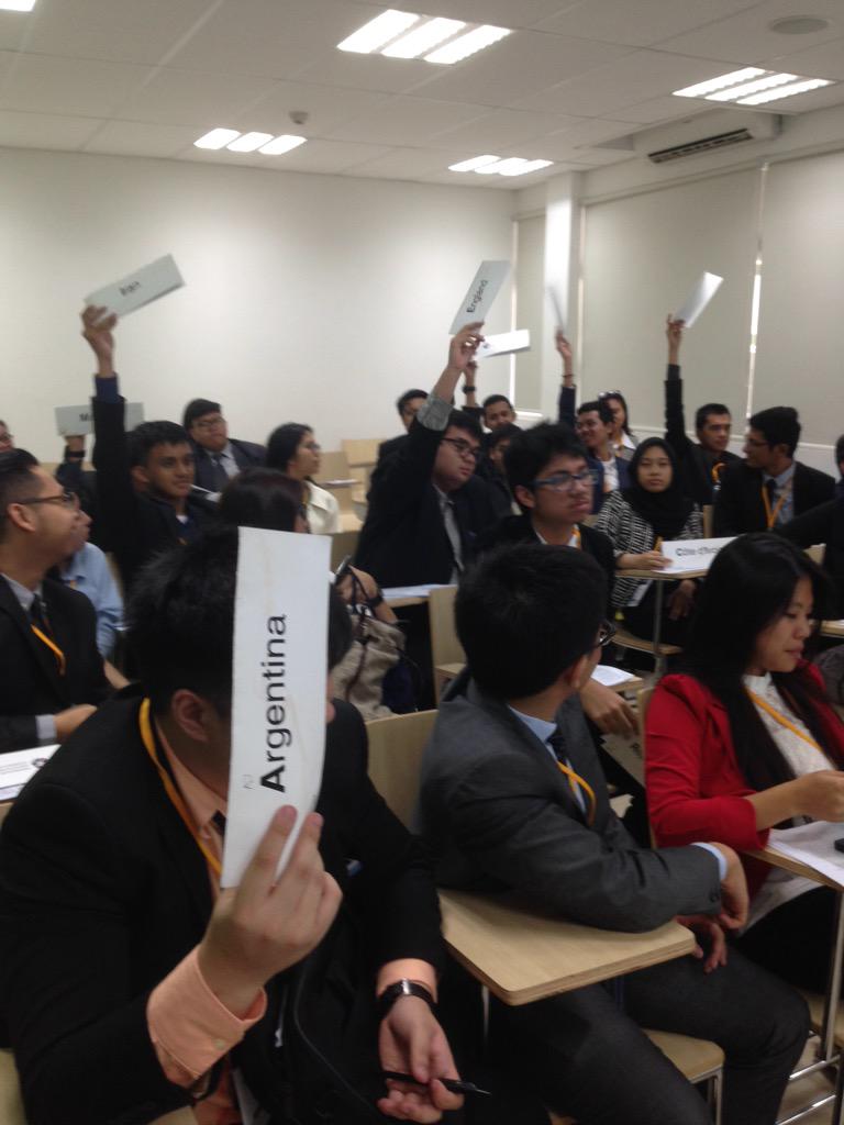 JMUNpress's tweet photo. [CNN] Delegates AGAINST the adjournment of the meeting: #FIFA #cantstopwontstop #JMUNPress http://t.co/0txsDj8ppm