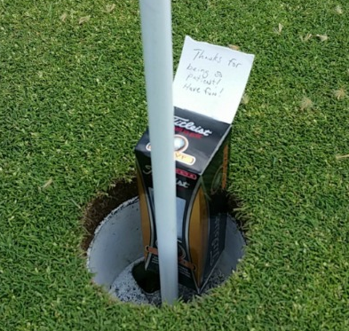 GolfDigest's tweet photo. Q: What's the best way to apologize to the group behind you for slow play w/ nowhere to go?
A: http://t.co/NfYEocOyvH http://t.co/nHXWcKx4Jy