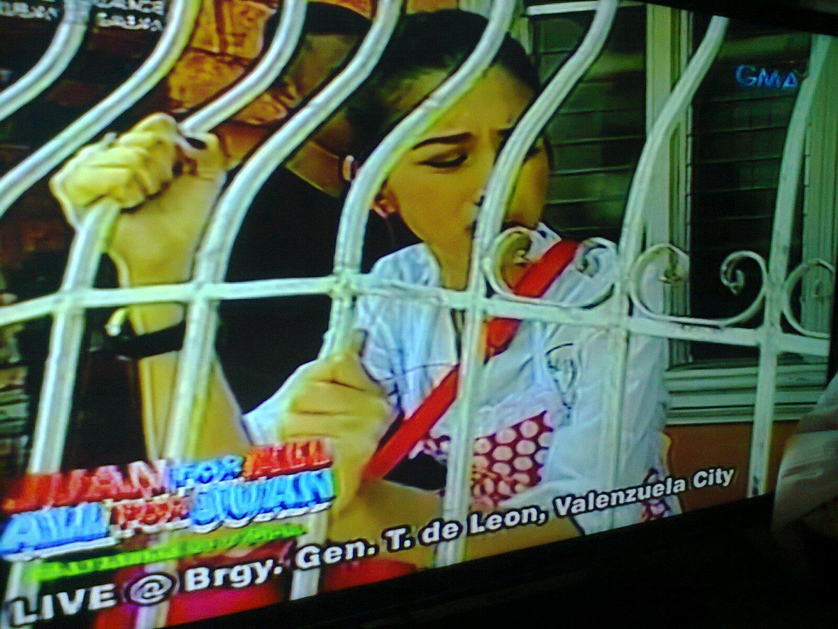 tanoyskie's tweet image. Yung kinulong sa taas si Yaya Dub! Wawa naman. #AlDub #ebproblemsloving