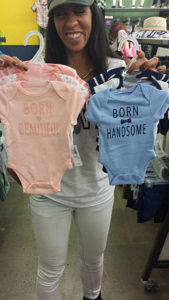 BellaaGomess's tweet photo. Lmao where's my nephew at @Alexand040 http://t.co/VSwGf2v4Vs