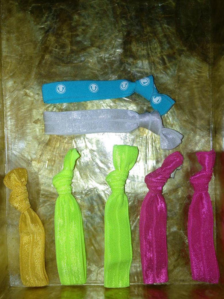 EldiShop's tweet photo. Hairties new! 7rb/pcs. Beli 3/lbh 5rb/pcs. Warna: orange, kuning neon, pink, biru muda motif &amp; abu abu http://t.co/cAZz4SRqoe