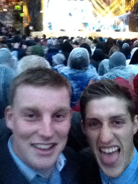 OGrainger's tweet photo. @theREALboyzone @NewmarketRace @Alexcarpenter23 #lads http://t.co/i0hJEQcn9f