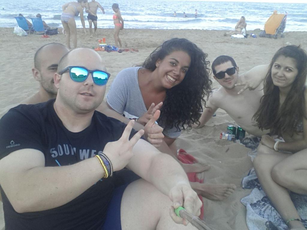 AlFa6388's tweet photo. Tarde de relax 🌴☉🌊🌴#guardamarbeach http://t.co/Fftyb15YCf