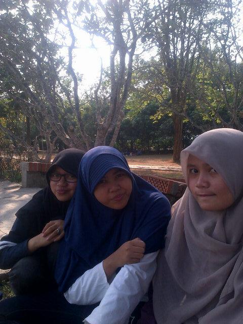 Wiladatika with friends☺