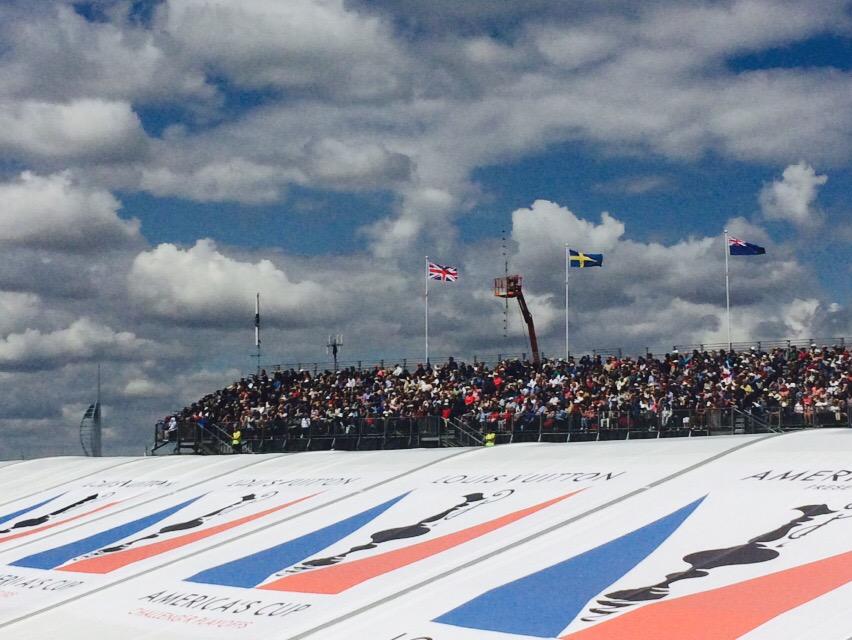 SamanthaDayTill's tweet image. Thrilling action @acwspmth #racetobermuda now begun Congrats to @LandRoverBAR winner of 1st race @Bermuda @goshpr