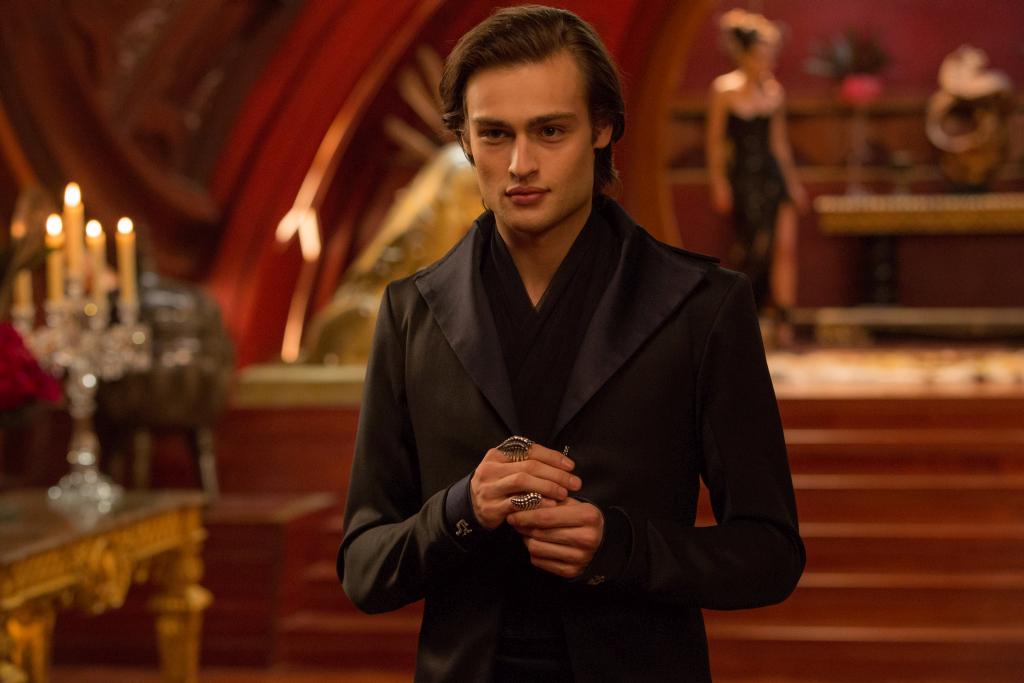 JupiterMovieUK's tweet photo. Who is your favourite you #JupiterAscending character? Own it on Digital HD now http://t.co/rAQzwD31cb http://t.co/kP0fok9cJs